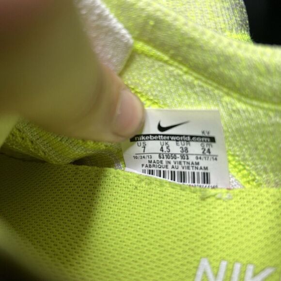 Nike Free 4.0 Flyknit Women's Size 7 Running Shoes Volt White - Picture 9 of 15